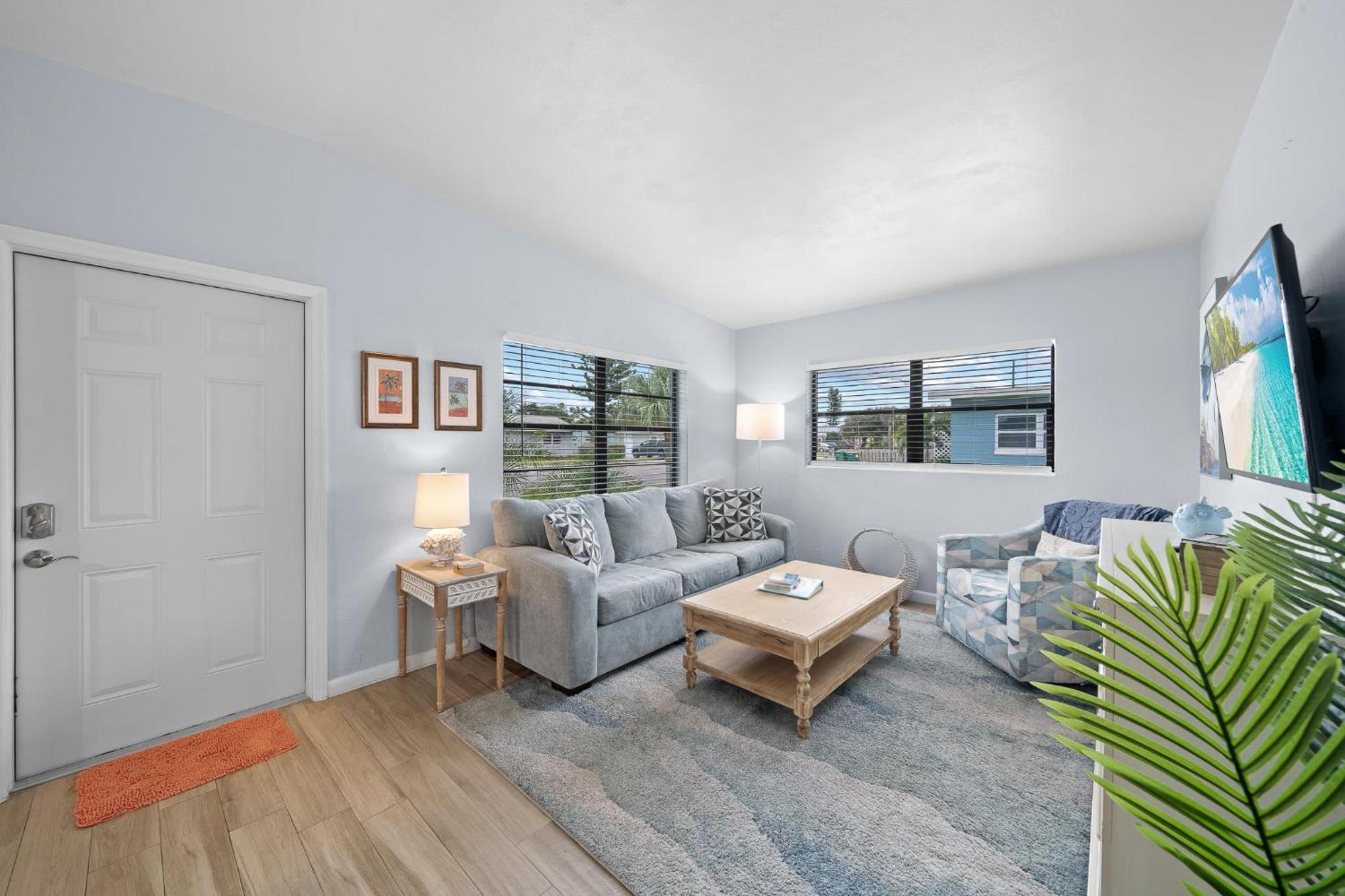 Downtown Cottage - Walk To The Beach & Restaurants Cocoa Beach Ngoại thất bức ảnh