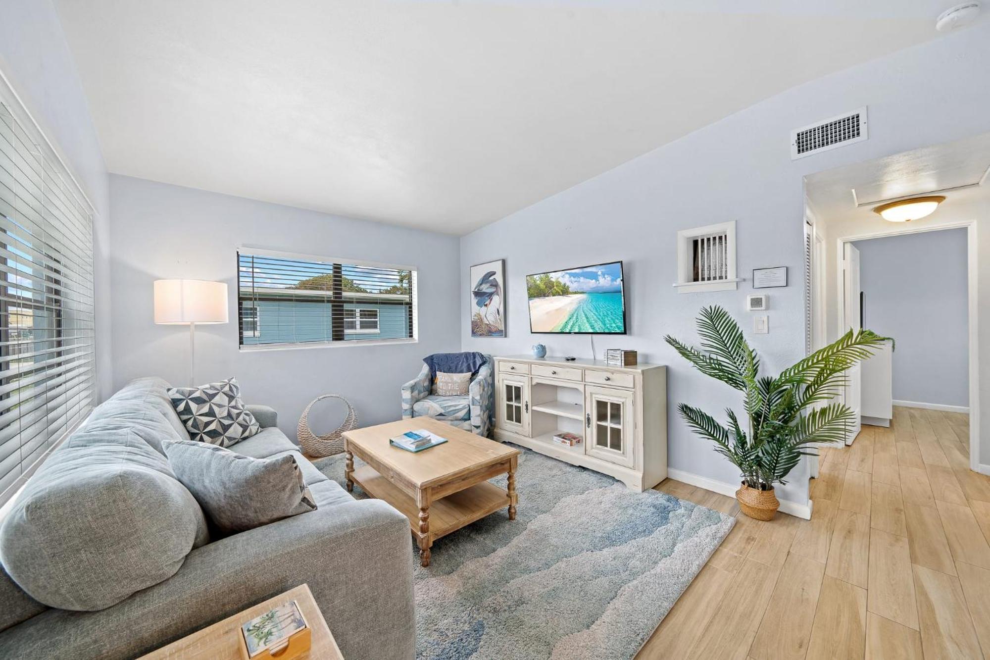 Downtown Cottage - Walk To The Beach & Restaurants Cocoa Beach Ngoại thất bức ảnh